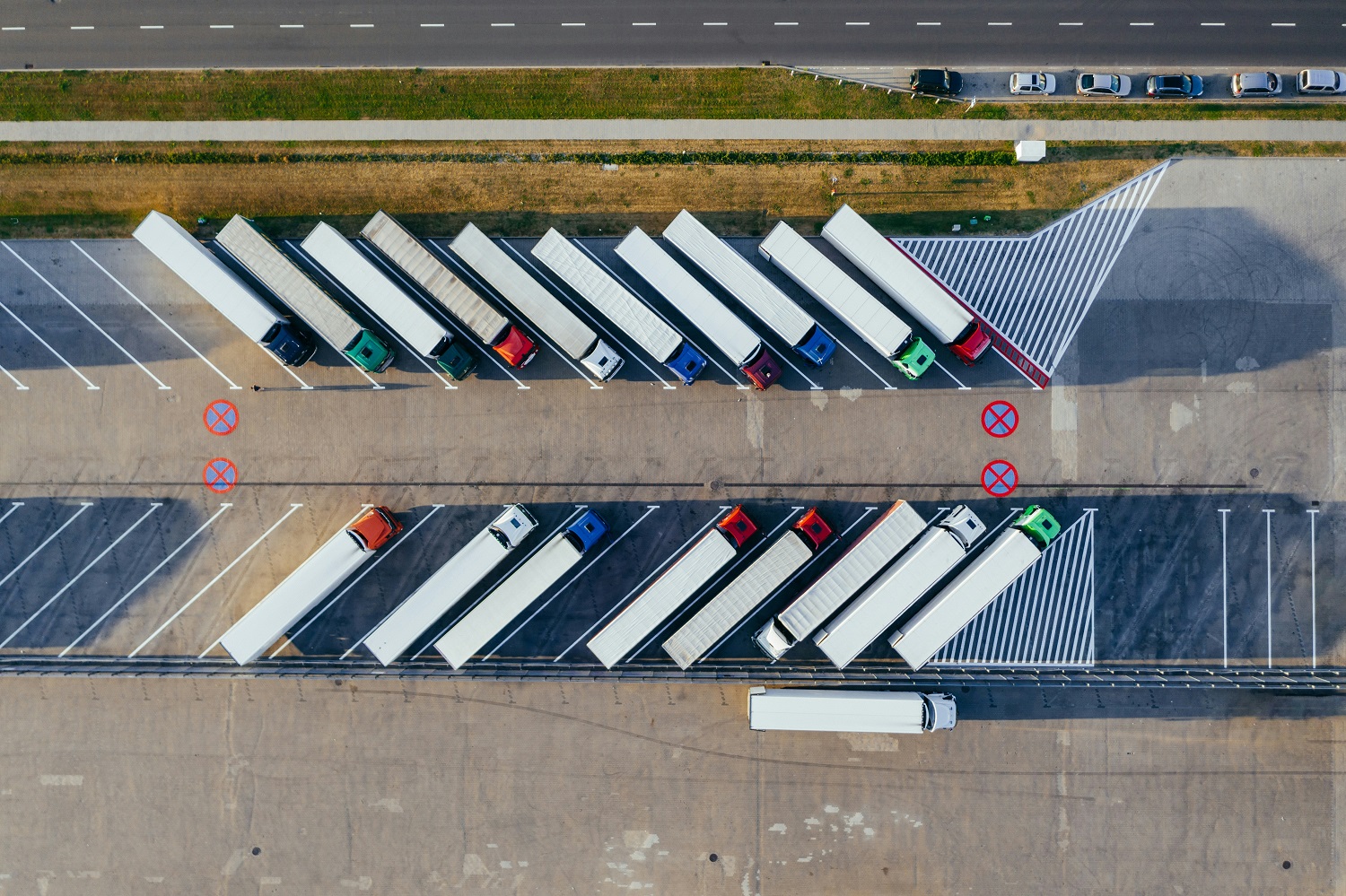 Автомобильный грузоперевозки в Екатеринбурге: как выбрать надежную грузовую компанию?